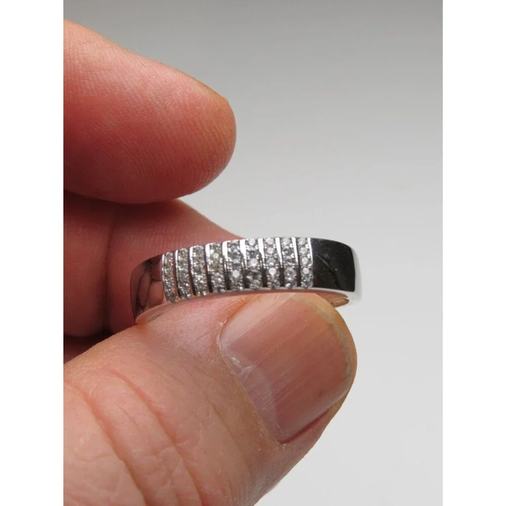 *925 Sterling Silver Diamond Band